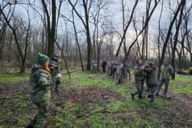 Как там на передовой? Там взрывы и нехватка простого человеческого общения